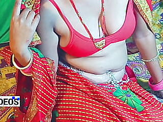 Bhabhi seksi India super-Hot melakukan seks oral dan berhubungan seks dengan pasangan yang penuh gairah
